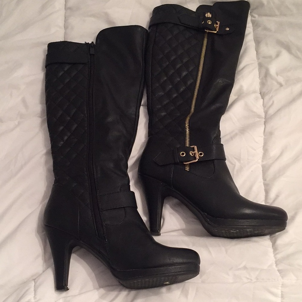 Black boots